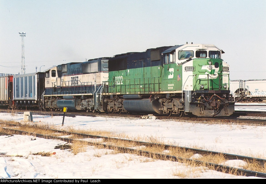 Coal empties cruise east